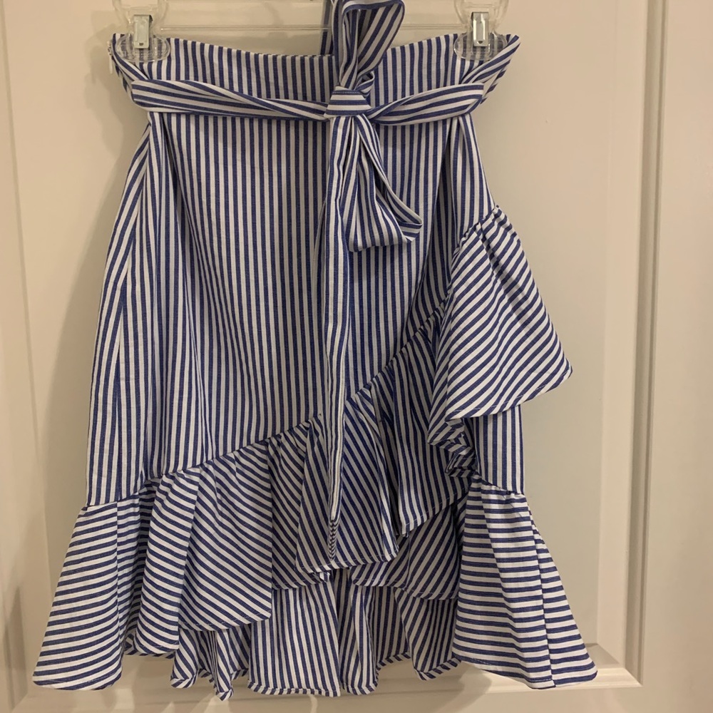 Brand new striped ruffle skirt with tie